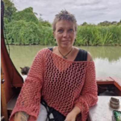 Clare Emery Read